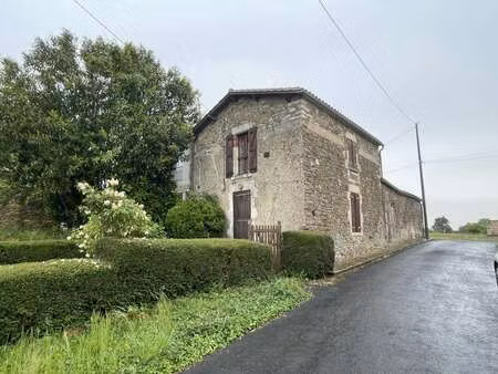 vente maison à chantonnay (85110) : à vendre / 60m² chantonnay