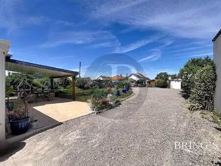 vente maison à châteaubriant renac (44110) : à vendre / 137m² châteaubriant renac