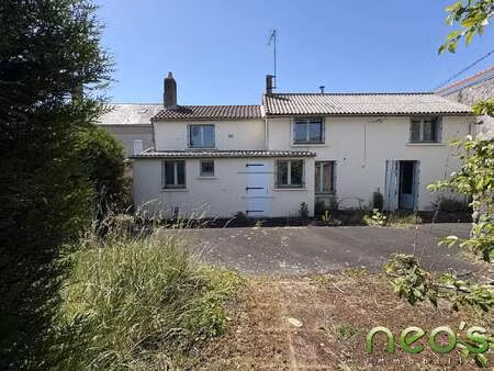 vente maison à saint-andré-de-la-marche (49450) : à vendre / 85m² saint-andré-de-la-marche