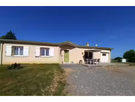 maison contemporaine 112 m2 avec garage sur 2759 m2 clos