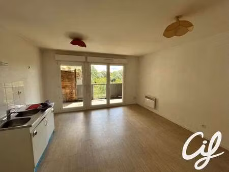 vente appartement t1 à la roche-sur-yon centre ville (85000) : à vendre t1 / 32m² la roche