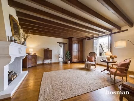 magnifique propriété en pierres de 125 m² avec dépendance et grand terrain - la surmenière