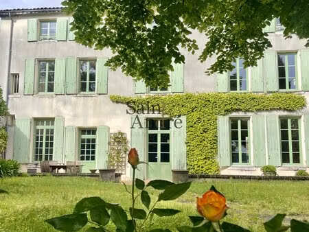hôtel particulier - au cœur du centre ville historique de cognac