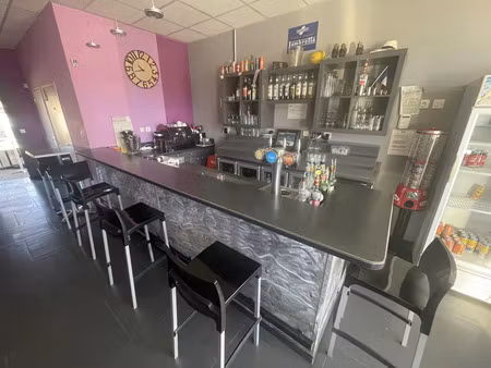 vente local commercial 60m2 la seyne-sur-mer (83500) - 92000 € - surface privée