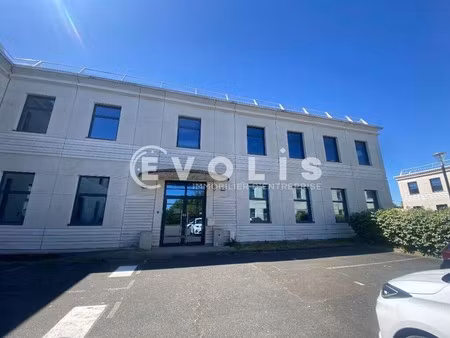 location bureaux 293 m² à 616 m²