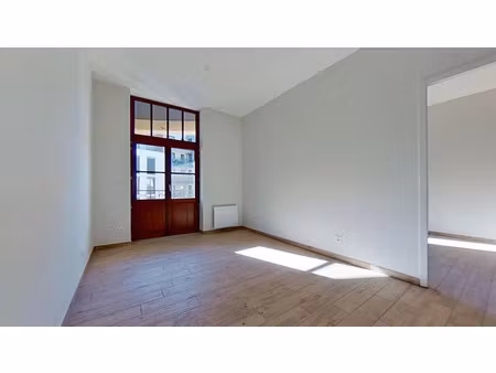 location appartement 2 pièces 35 m² à bron (69500)