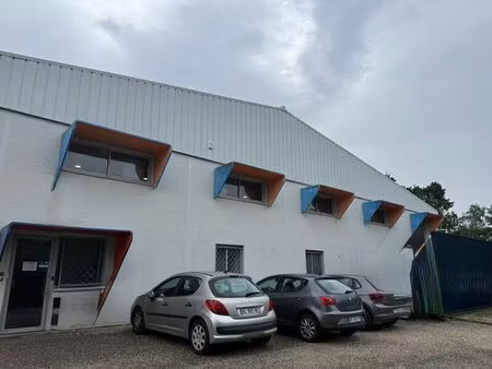 location local d’activités le haillan 33185 1620m²
