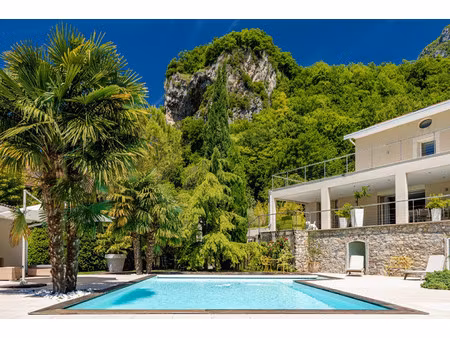 maison de luxe à vendre à fontanil-cornillon