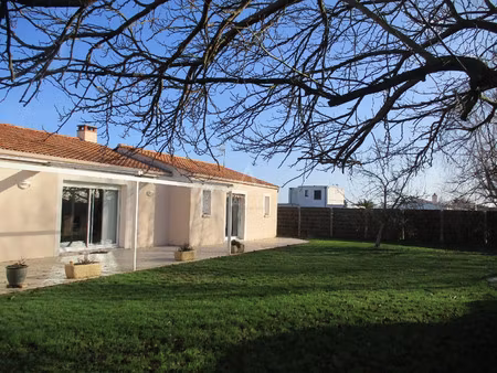 maison de luxe à vendre à saint-vincent-sur-jard
