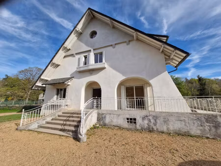 maison de luxe à vendre à orcines