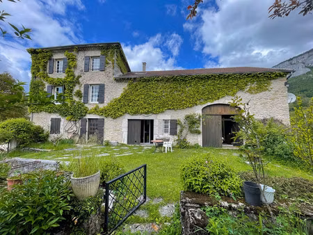 maison de luxe à vendre à saint-martin-en-vercors