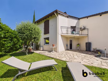 maison mitoyenne par le garage aix les bains