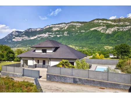 villa de luxe à vendre à aix-les-bains
