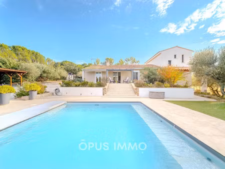 maison de luxe à vendre à aujargues