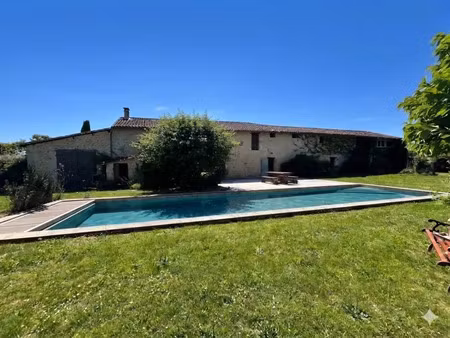 vente maison 8 pièces 400 m² à saint-genès-de-lombaud (33670)  762 119 €