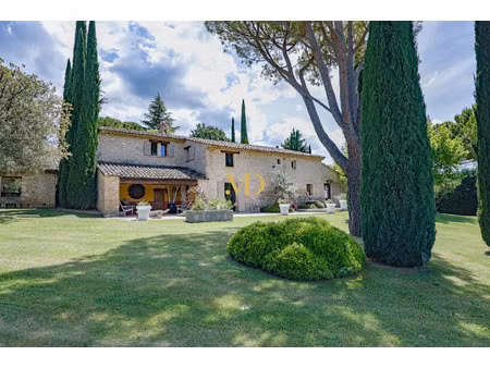 villa de luxe à vendre à apt