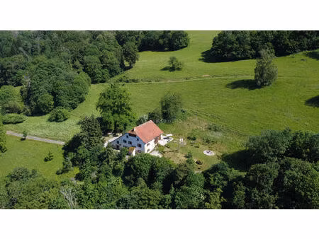 corps de ferme isolé  8 pièces 120 m2 - 59 ares de terrain
