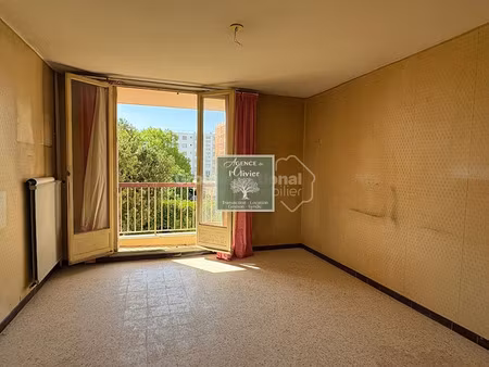 vente appartement 3 pièces 65 m² à arles (13200)  85 500 €