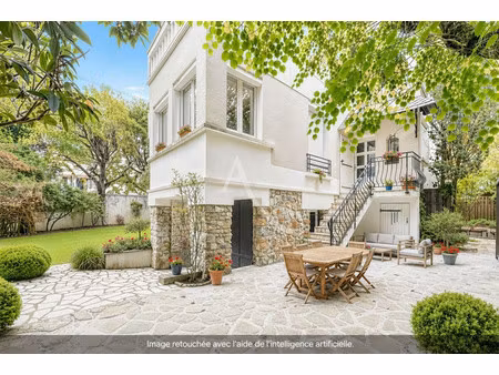 maison de luxe à vendre à la varenne saint hilaire