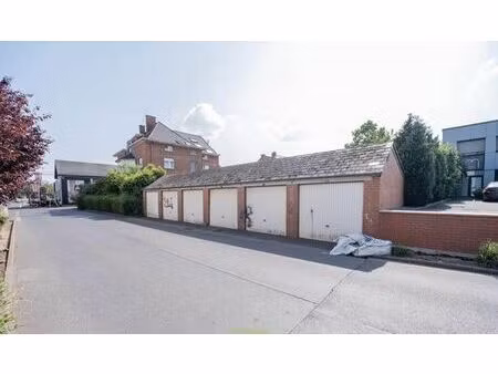 garage à louer à rue de namur 136 gosselies (vwd17683)