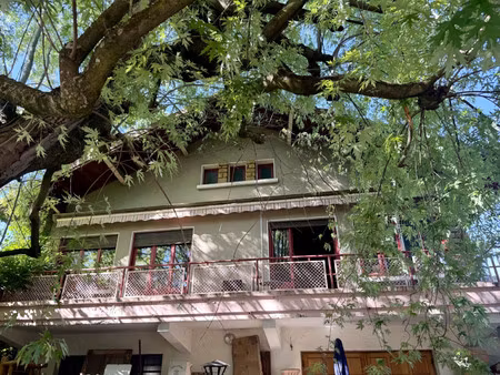 maison de luxe à vendre à bron