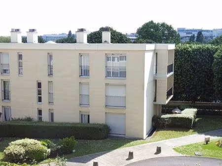 appt 5 pieces avec cave pkg grande loggia bords de seine 7mn rer a pied centre ville