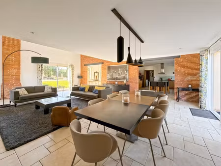 maison de luxe à vendre à mondouzil