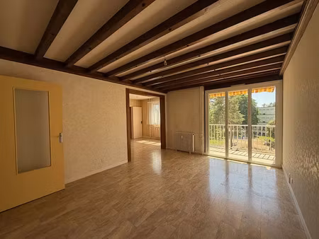 vente appartement 3 pièces 84.35 m² à lons-le-saunier (39000)  116 000 €