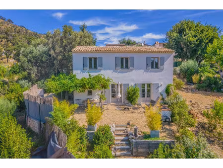 villa de luxe à vendre à grimaud