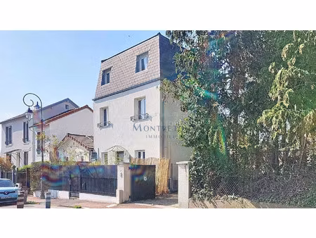 maison de luxe à vendre dans le quartier pasteur