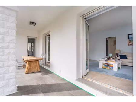 maison de luxe à vendre dans le quartier les rocailles-lahouze