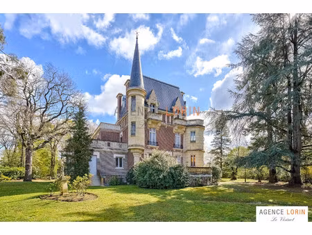maison de luxe à vendre dans le quartier ibis