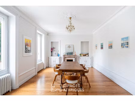 maison de luxe à vendre dans le quartier centre ville-la chartonnière-la barre