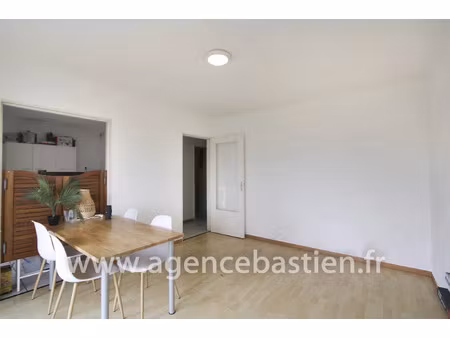 location appartement 2 pièces 50 m² à saint-genis-pouilly (01630)