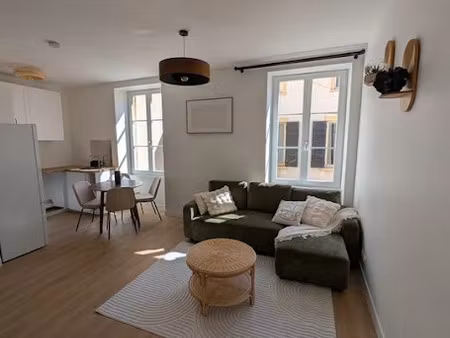 location meublée appartement 2 pièces 38 m² à l'arbresle (69210)  790 €