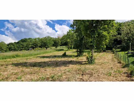 terrain constructible de 1305 m2