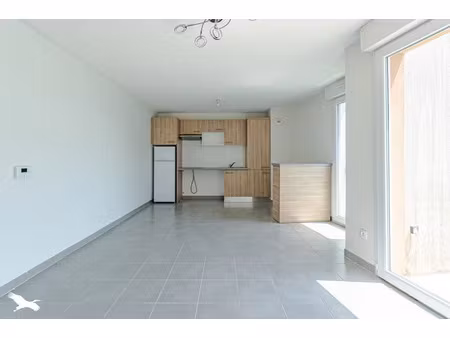 vente appartement 4 pièces 81 m² à artigues-près-bordeaux (33370)  210 400 €