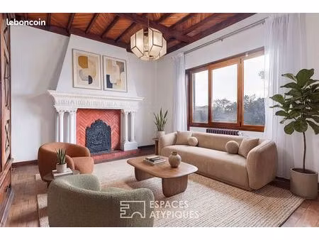 maison de ville 9 pièces 267 m²