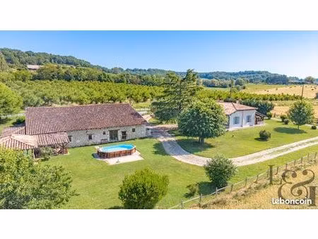 maison 5 pièces 150 m²