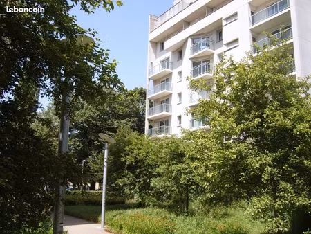 27m2 résidence standing prox metro/gare/centre/vieux lille +balcon