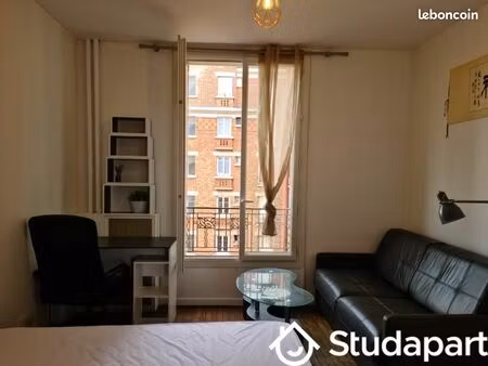 chambre 1 pièce 13 m²