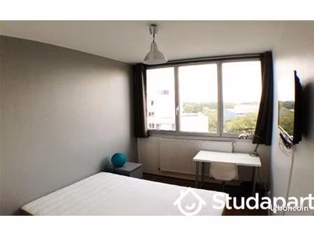 chambre 1 pièce 89 m²