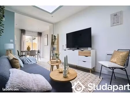 chambre 1 pièce 13 m²