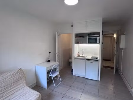 studio meublé 16m2