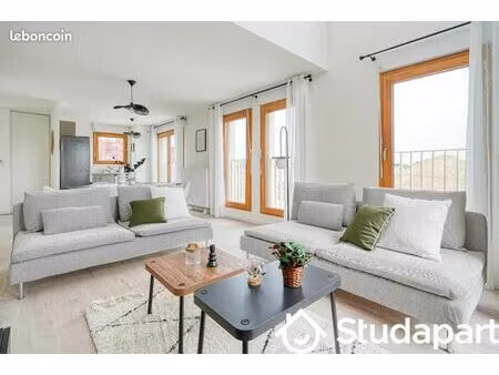 chambre 1 pièce 13 m²