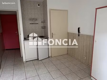 studio 1 pièce 17 m²