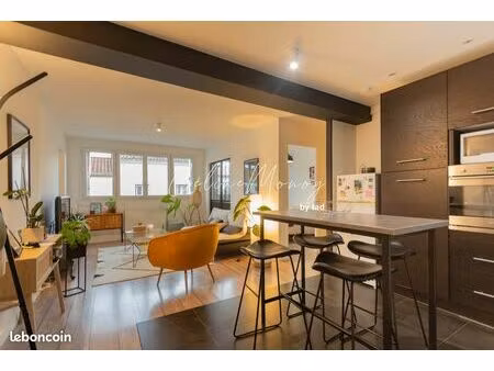 appartement 52.50 m2 - centre ville - pentagone - 2 chambres
