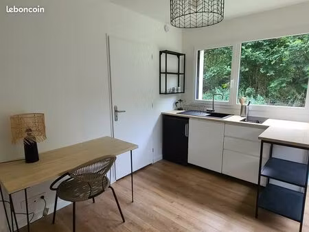 location studio à plouzané (toutes charges et abonnements compris (eau  électricité  inter