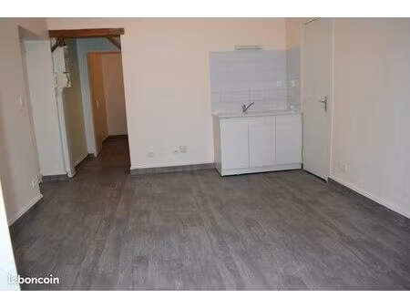 appt t2 a louer et libre de suite