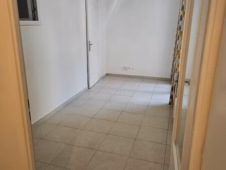 t2 32m2 avec balcon proche transport
